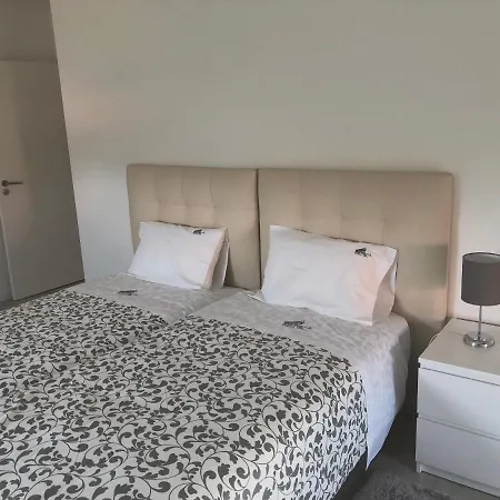 House With Private Pool In - 250 M² Dom wakacyjny *