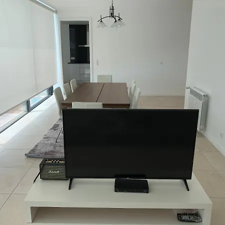 House With Private Pool In 250 M² Semesterbostad