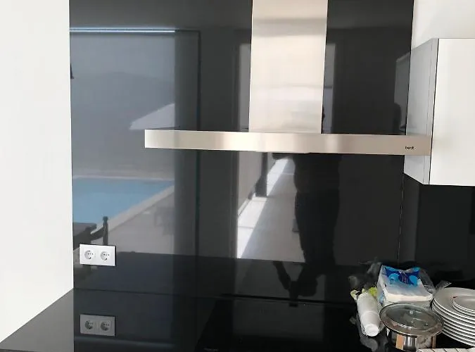 펜션 House With Private Pool In - 250 M²